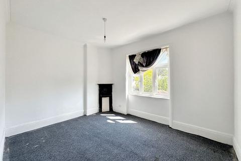 9 Hart Grove, London, W5 3NA
