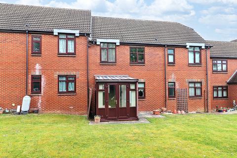 undefined, The Lawns, Stevenage, Hertfordshire, SG2