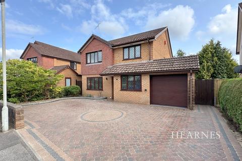 4 bedroom detached house for sale, Smithson Close, Talbot Village, Poole, BH12