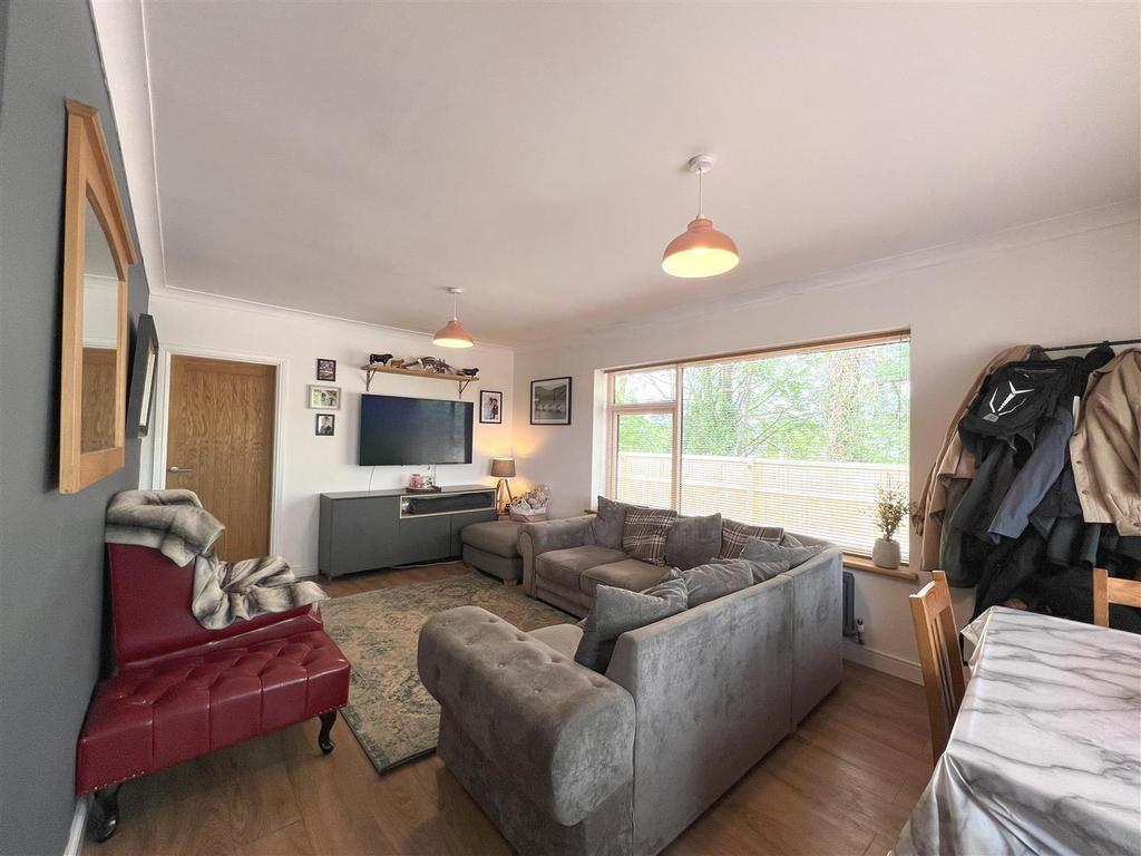 User edited photo-3fbc5312 user-edited-8fd68cd6-7e