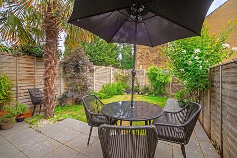 Flat 1, 25 Stanger Road, London, SE25 5JU