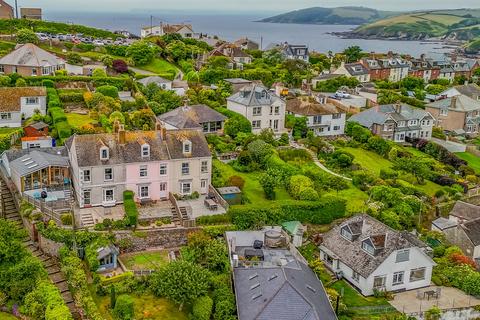 4 bedroom end of terrace house for sale, 1 Providence Place, Polruan, PL23 1PU