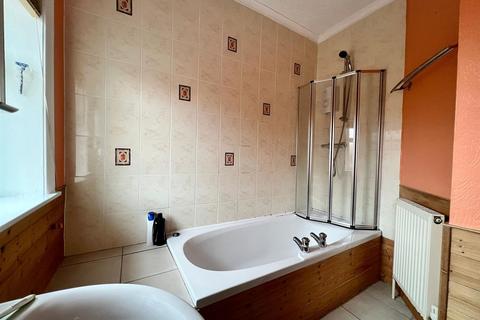 3 Maple Drive, Scarborough, YO12 6LR