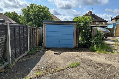undefined, Waynflete Lane, Farnham