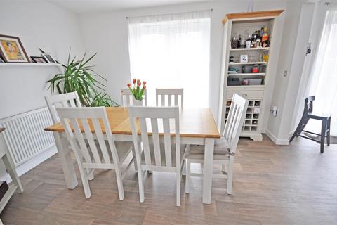 6 bedroom detached house for sale, Stanier Street, Hailsham