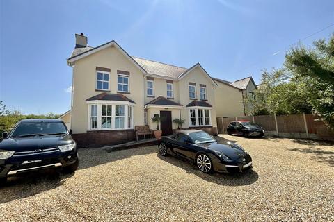 undefined, Cynheidre, Llanelli