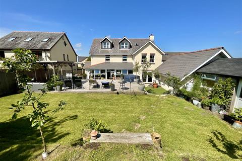 undefined, Cynheidre, Llanelli