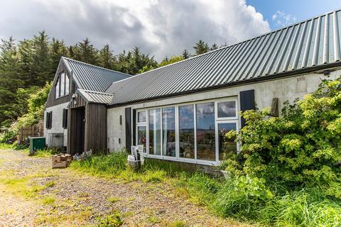 3 bedroom detached bungalow for sale, Castletown, Thurso, Highland. KW14 8SN