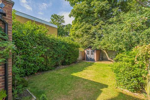 62 Barnfield Gardens, Kingston Upon Thames, KT2 5RJ