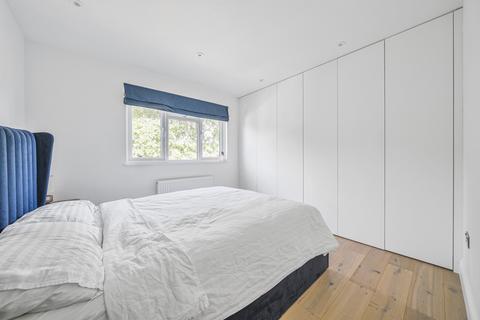 62 Barnfield Gardens, Kingston Upon Thames, KT2 5RJ