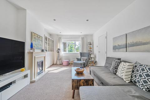 62 Barnfield Gardens, Kingston Upon Thames, KT2 5RJ