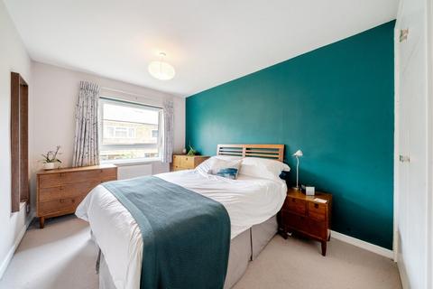 undefined, Nantes Close, London, SW18