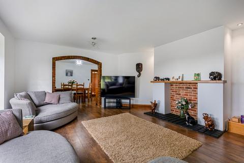 undefined, Freethorpe