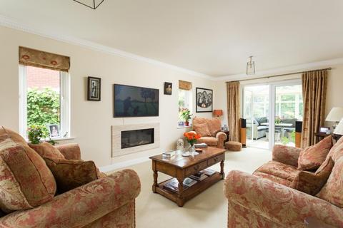 10 Pinfold Green, Staveley, Knaresborough, HG5 9LR
