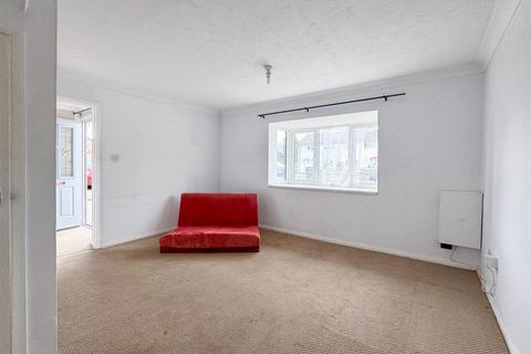 undefined, Amis Court, Lakenheath