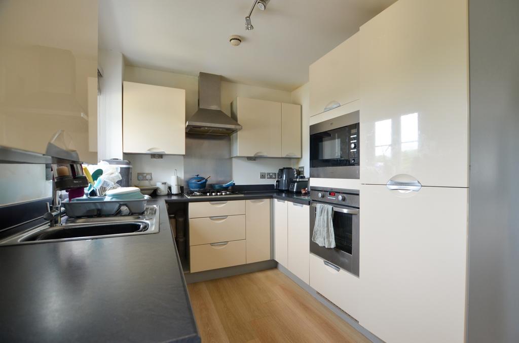 To Book A Viewing Call TPS Lostwithiel on 01208 87