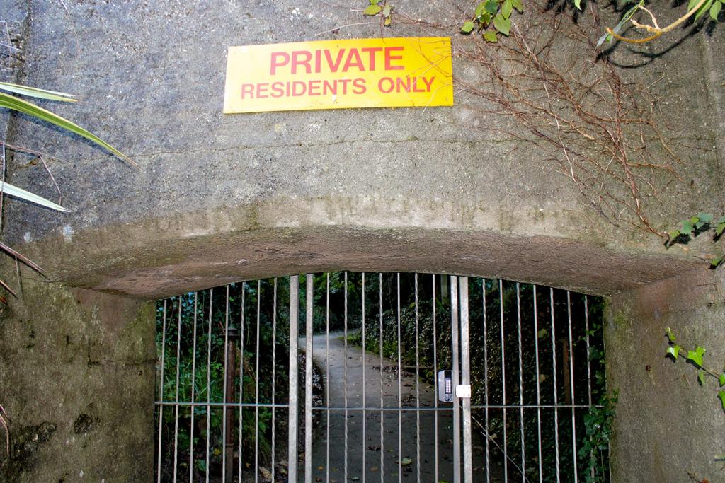 Tps 01208 74182 6