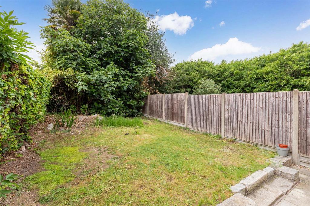 33 Derwent Drive-4.jpg