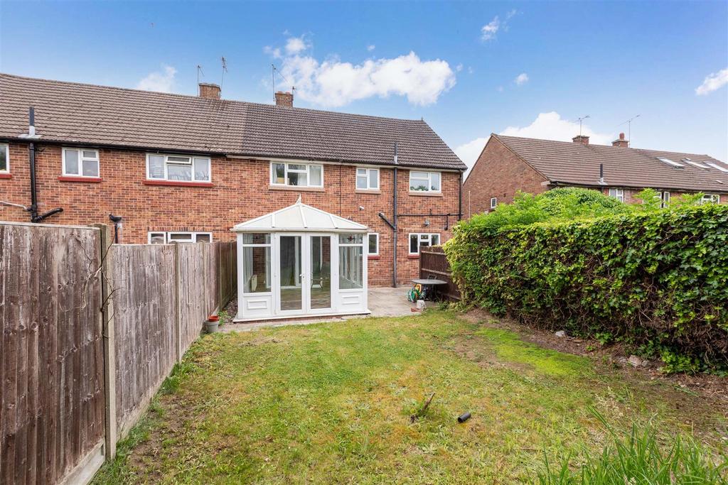 33 Derwent Drive-6.jpg