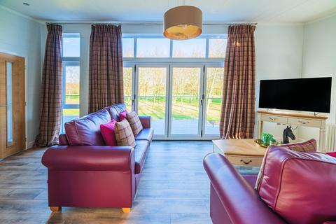 3 bedroom lodge for sale, Toft Road, Bourn, Cambridge, CB23