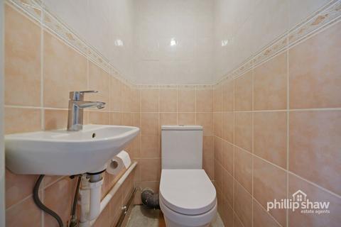 14 Alicia Gardens, Harrow, HA3 8JE