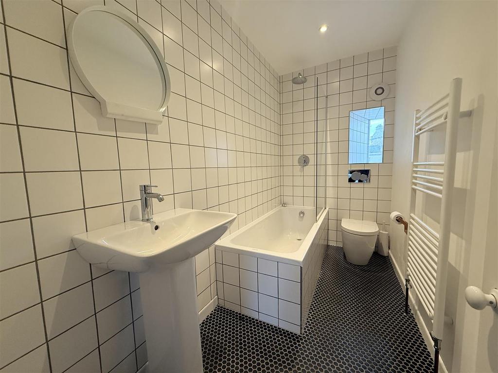 Bathroom.jpeg