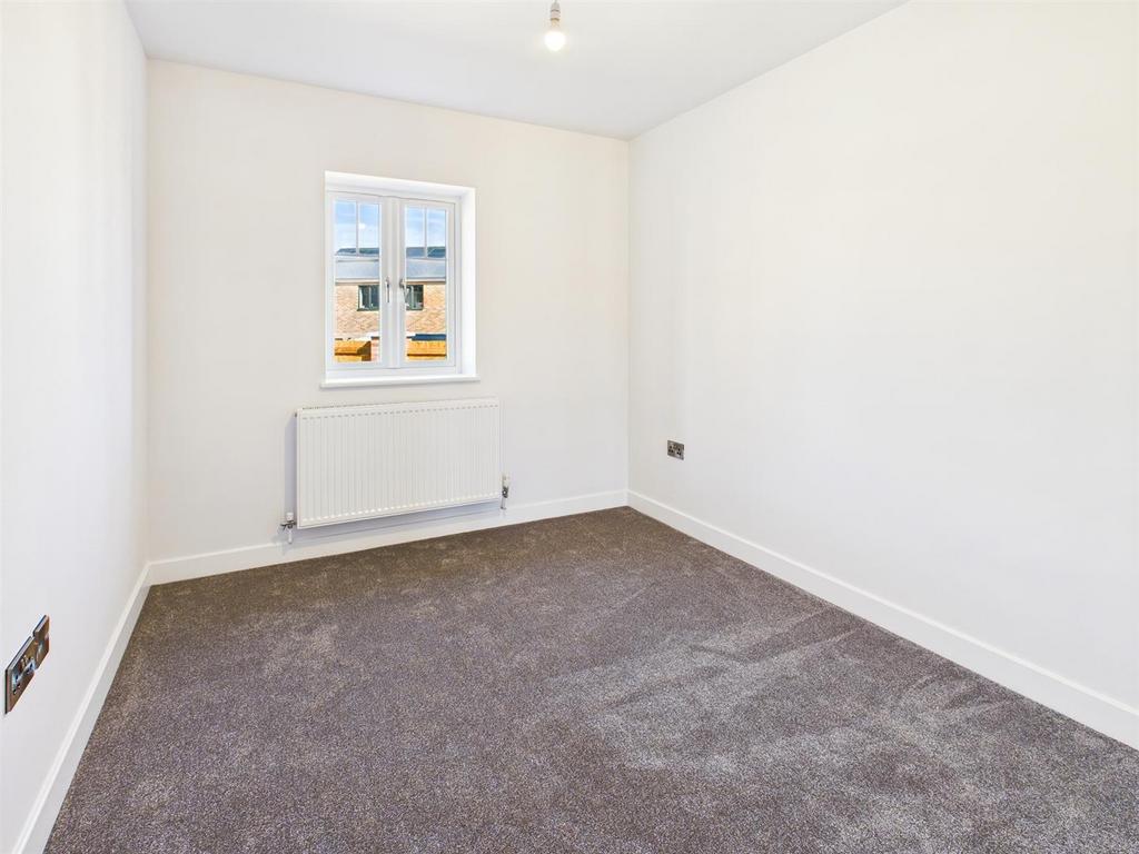 CAM01713 G0-PR0095-STILL012.jpg