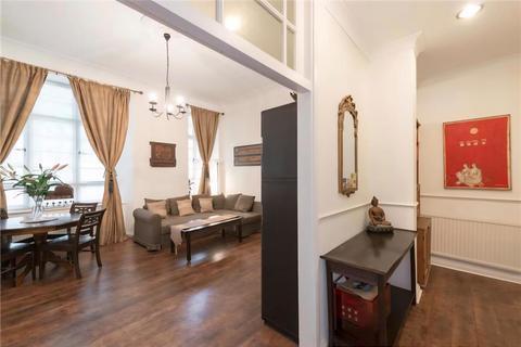 2 bedroom flat for sale, Sussex Gardens, Hyde Park, London W2