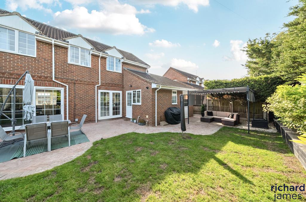 E8c3d174d2184eb192e400e85e53e9c9