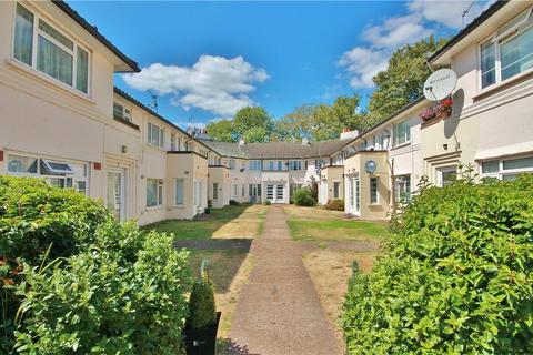 2 bedroom maisonette to rent, Station Approach, Staines-upon-Thames, Surrey, TW18