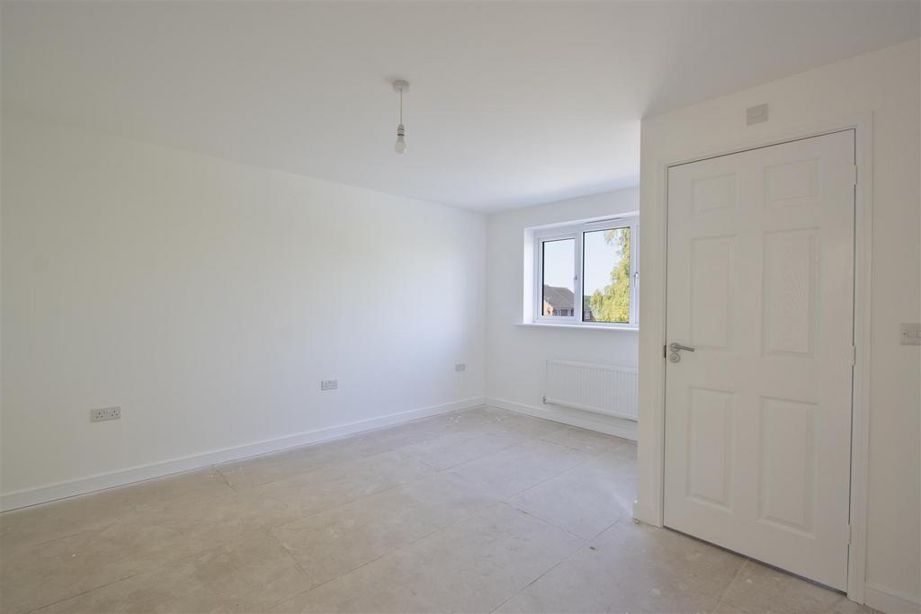 Bedroom 1.jpg