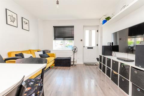 1 bedroom terraced house for sale, Chatsworth Road, Dartford DA1