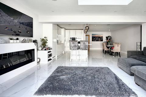 undefined, Cissbury Crescent, Saltdean, BN2 8RH