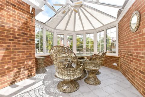 4 bedroom end of terrace house for sale, Overton Road, Sutton, Surrey