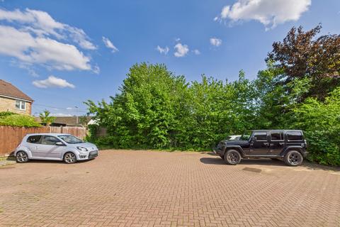 6 Allandale, Hemel Hempstead, HP2 5XZ