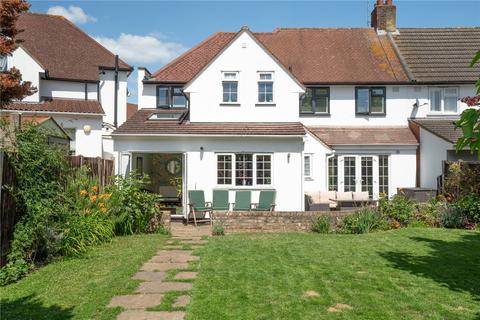 5 Danbury Way, Woodford Green, IG8 7EZ