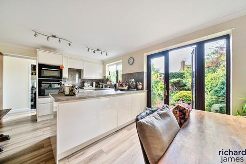 11 Arran Close, Wootton Bassett, Swindon, SN4 8LZ