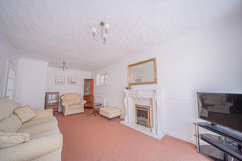 2 bedroom detached house for sale, Rowthorn Drive, Shirley, B90