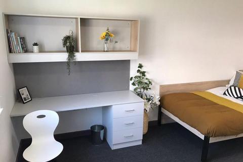 1 bedroom in a flat share to rent, Marler Road, Warwick CV4