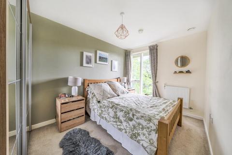 2 bedroom flat for sale, Grosvenor Court, Adenmore Road, London SE6 4FD