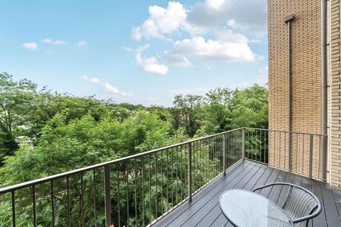 2 bedroom flat for sale, Grosvenor Court, Adenmore Road, London SE6 4FD