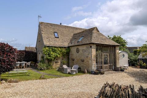 undefined, Clapton-on-the-Hill, Cheltenham, Gloucestershire, GL54