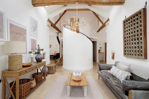 undefined, Clapton-on-the-Hill, Cheltenham, Gloucestershire, GL54