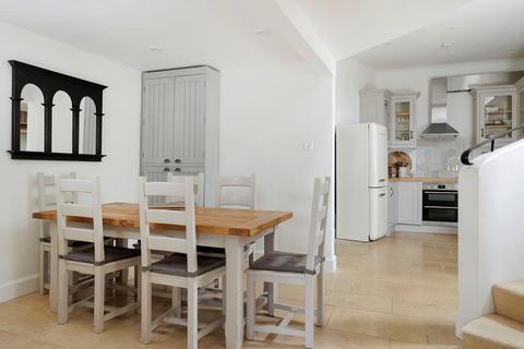 undefined, Clapton-on-the-Hill, Cheltenham, Gloucestershire, GL54