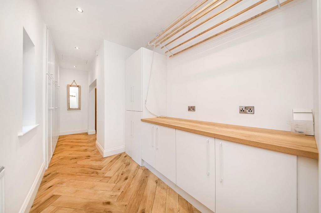 Utility/laundry room