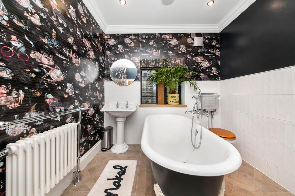 Family bathroom
