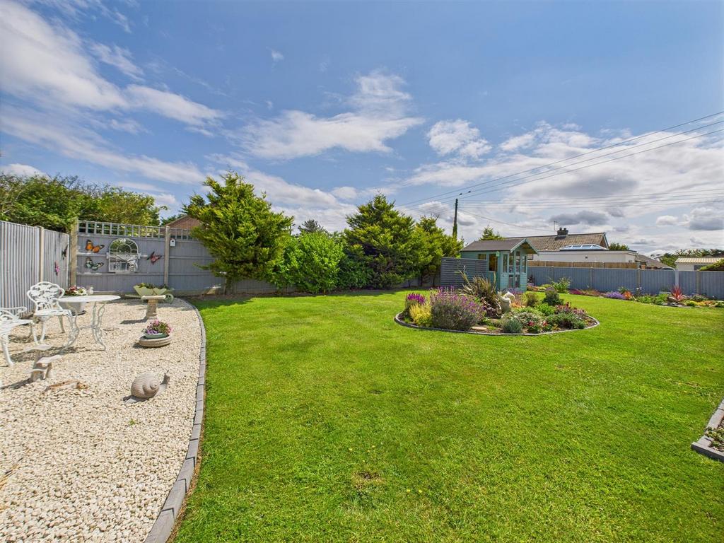 CAM04116 G0-PR0206-STILL019.jpg