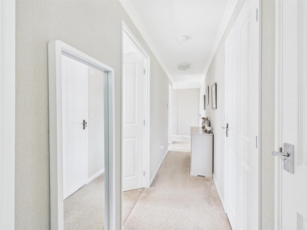 CAM04116 G0-PR0206-STILL013.jpg