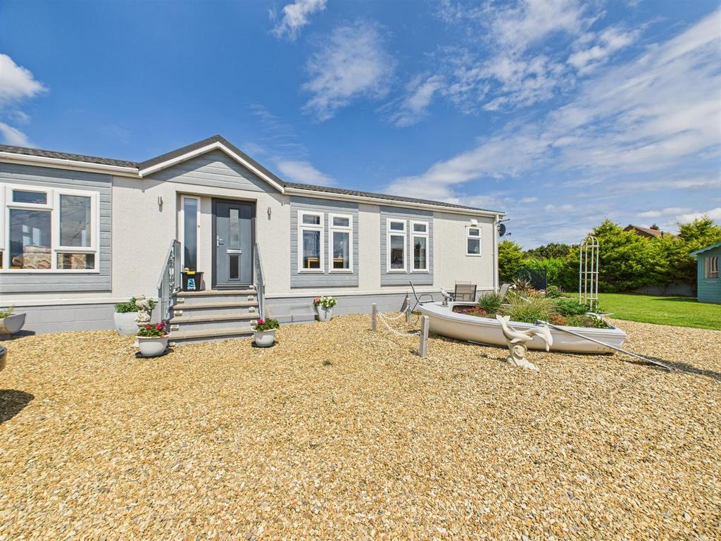 CAM04116 G0-PR0206-STILL027.jpg