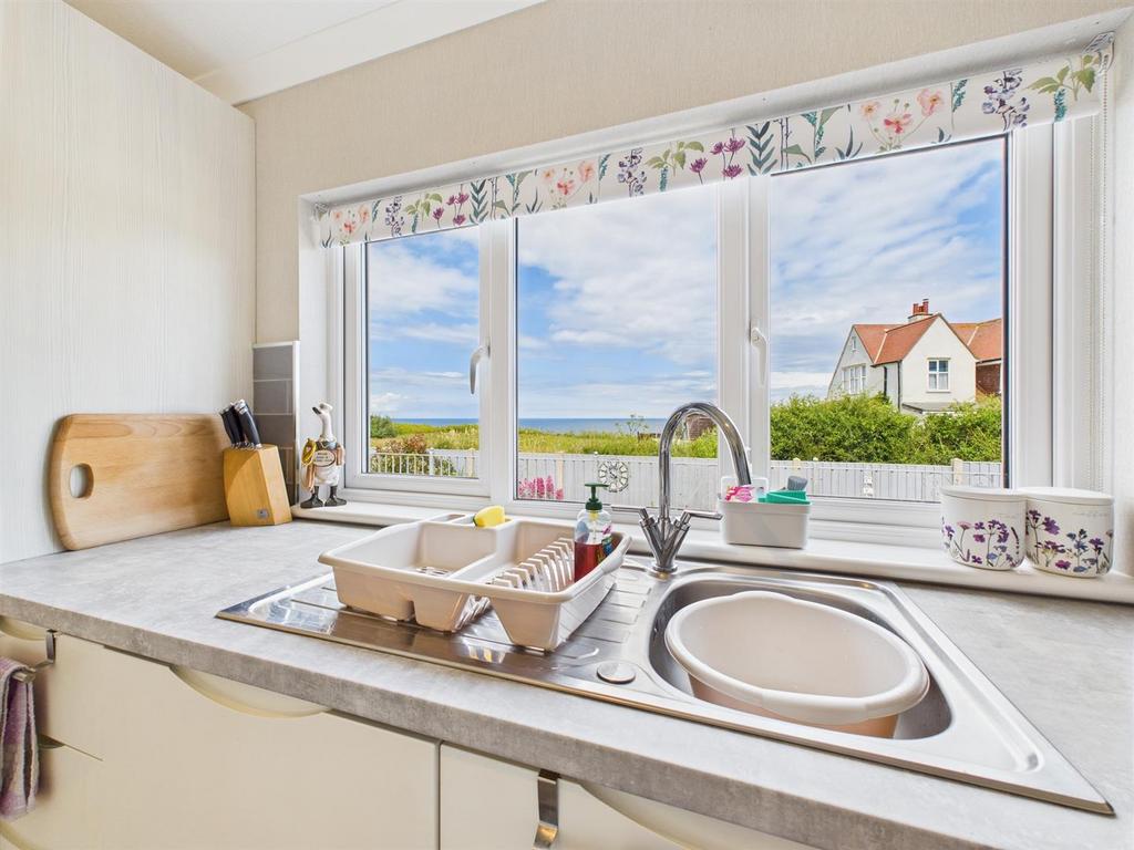 CAM04116 G0-PR0206-STILL005.jpg